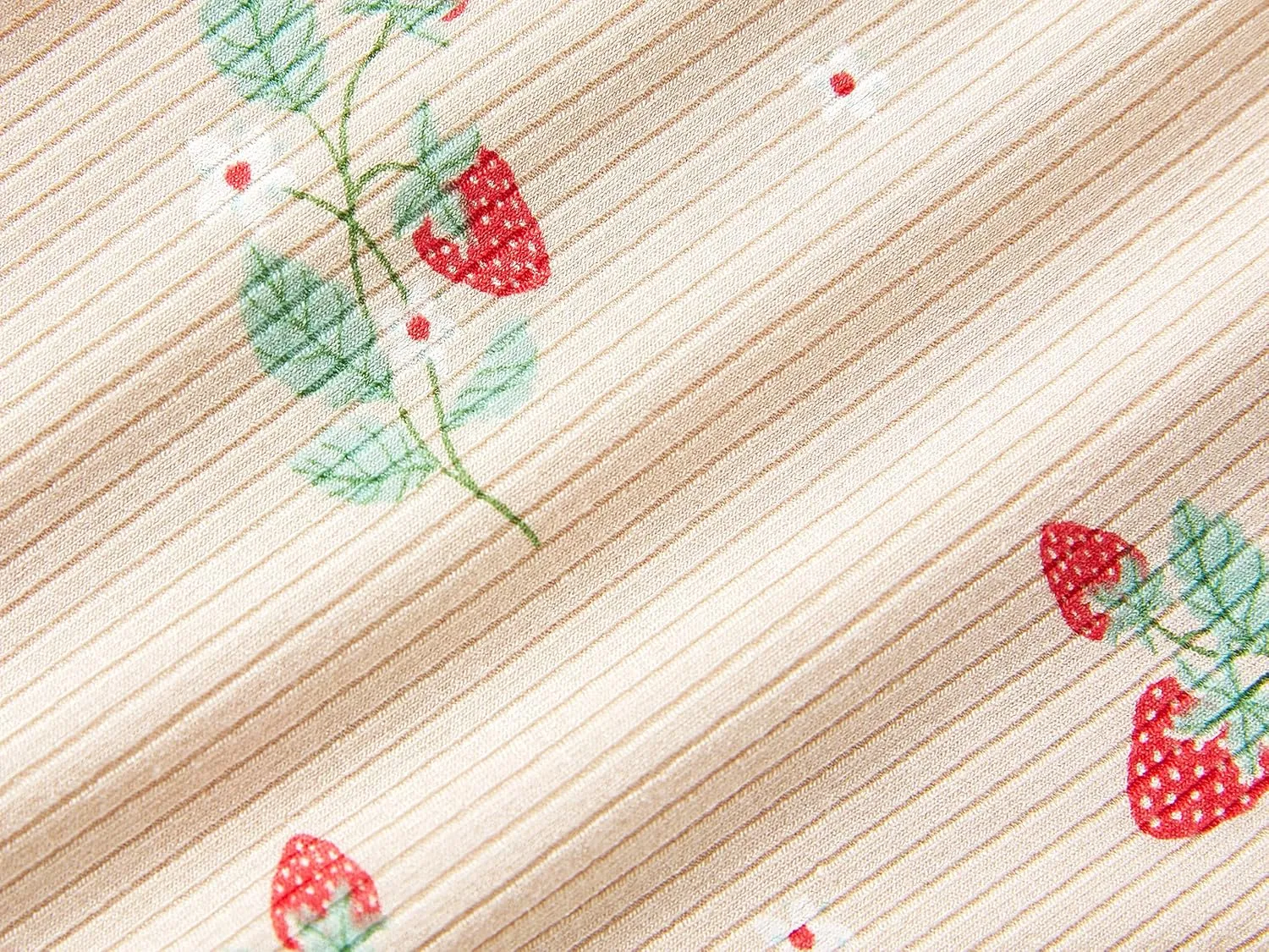 Beezizac Toddler & Little Girls Pajamas Cute Ditsy Floral/Strawberry Fruit Tee & Pants PJ Spring Set Kid Size 2T- 10