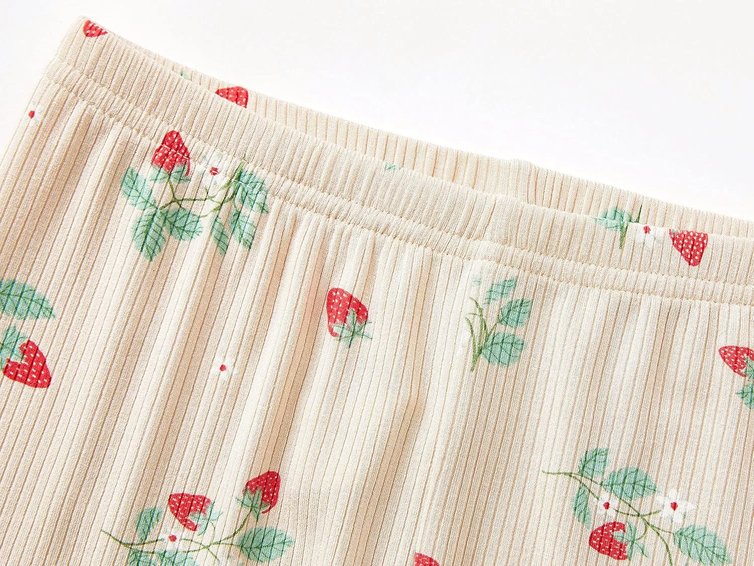 Beezizac Toddler & Little Girls Pajamas Cute Ditsy Floral/Strawberry Fruit Tee & Pants PJ Spring Set Kid Size 2T- 10