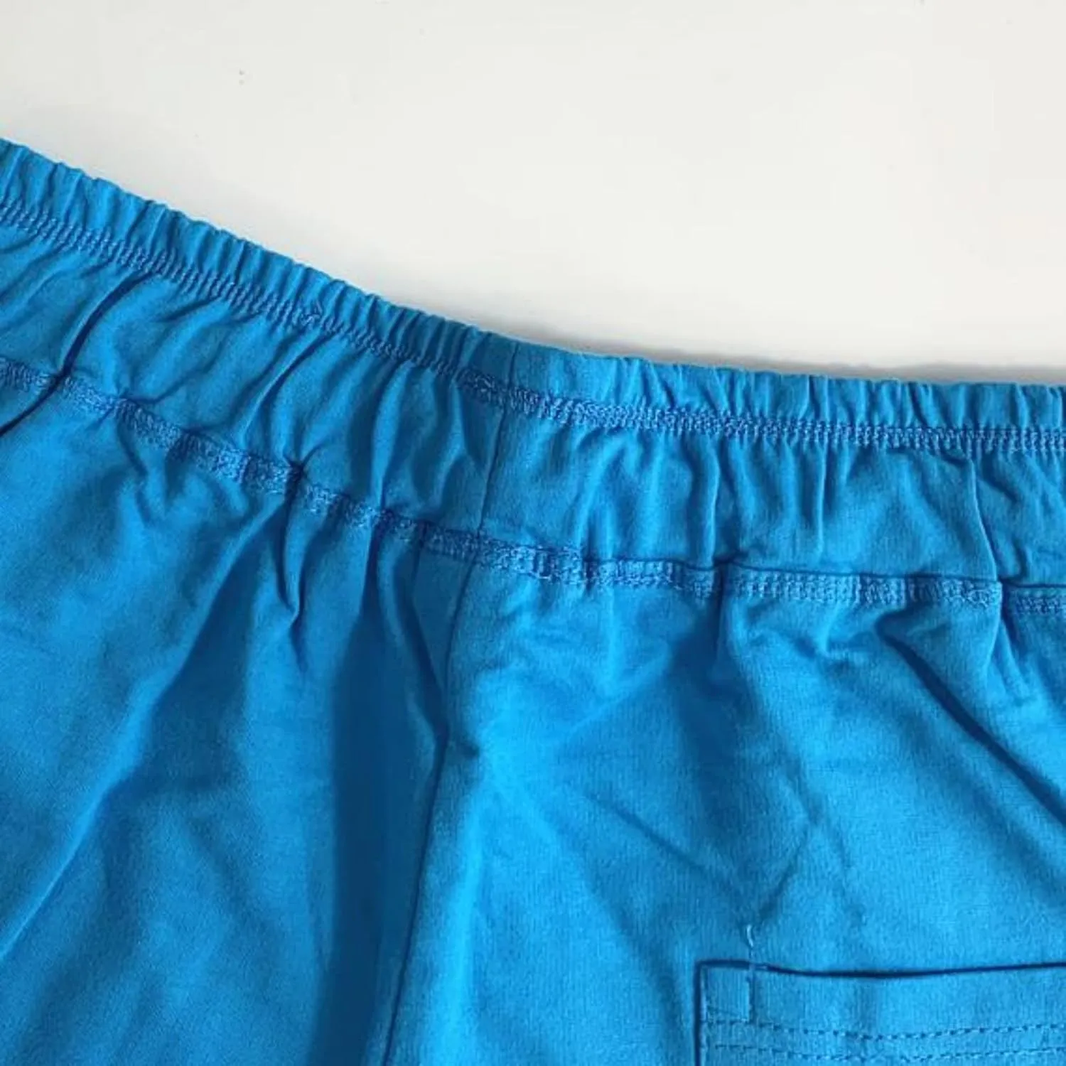 Men's Gym Workout Shorts Elastic Waist Quick Dry Athletic Short Pants Lightweight Running Basketball Shorts Pockets