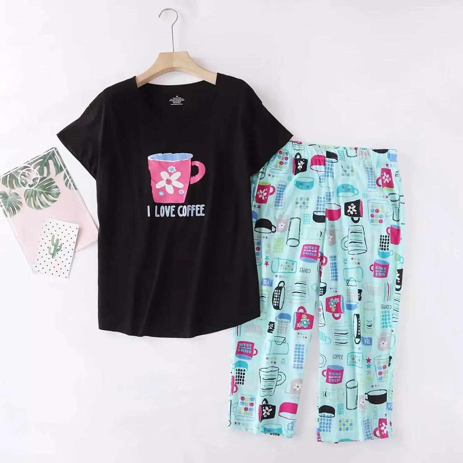 Women Pajama Set 2 Pieces Pj Sets Short Sleeve Tops with Capri Pants Sleepwear Casual Fun Prints PJS Pajama Sets