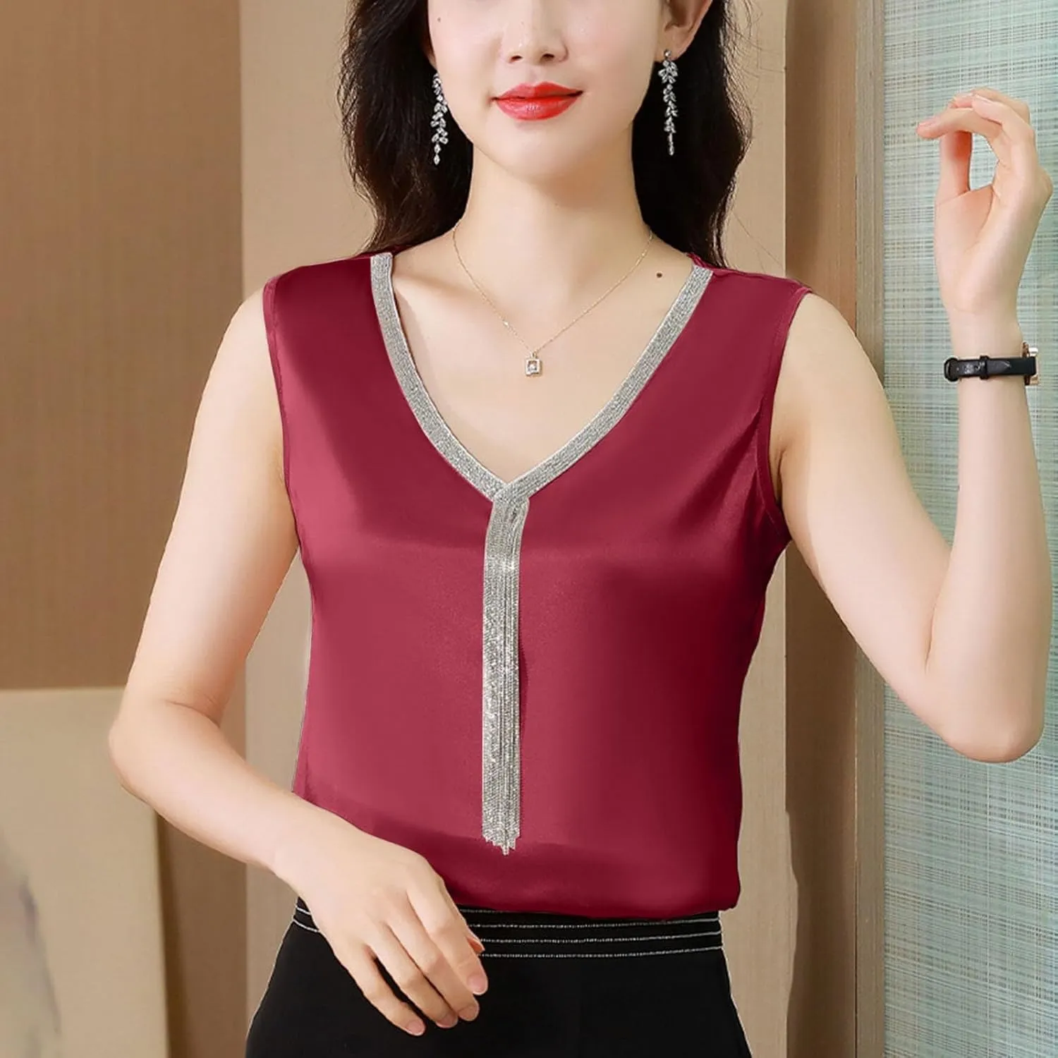 Women Summer Fashion Tops Printed V Neck Sleeveless Shirts Casual Loose Comfortable Camisole Tops Backless Top